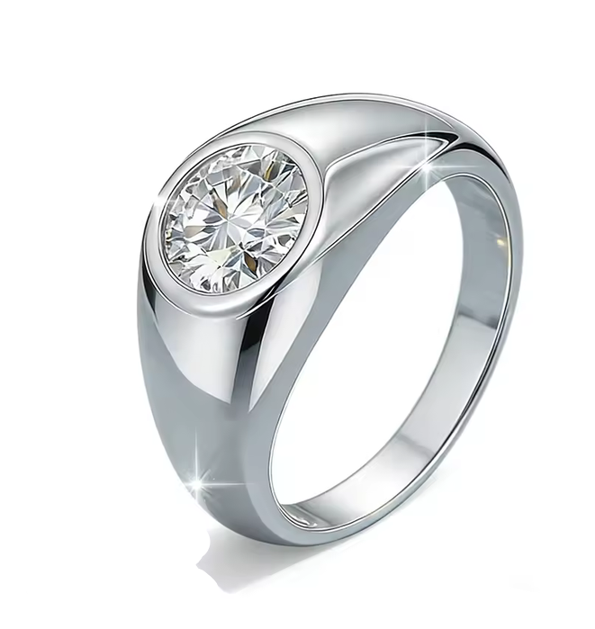 Hat-hor 925 sterling silver men's ring with a round-cut clear moissanite in a bezel setting.