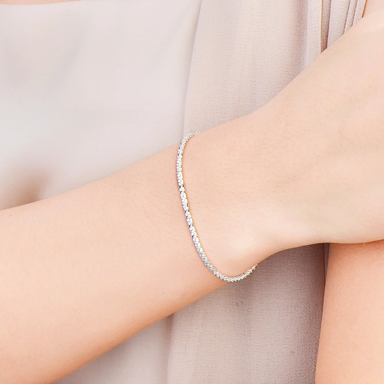 Simple Cute Female Bracelet.