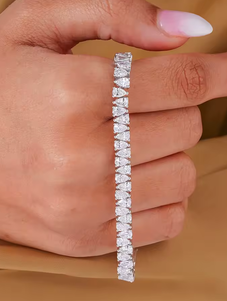 Pear Cut Moissanite Bracelets