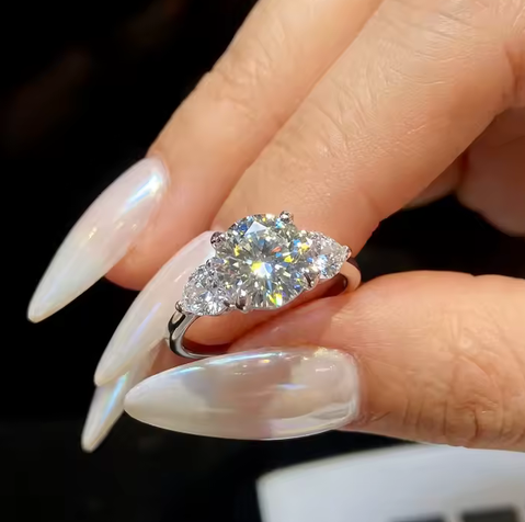 Moissanite Solitaire Ring in 925 sterling silver